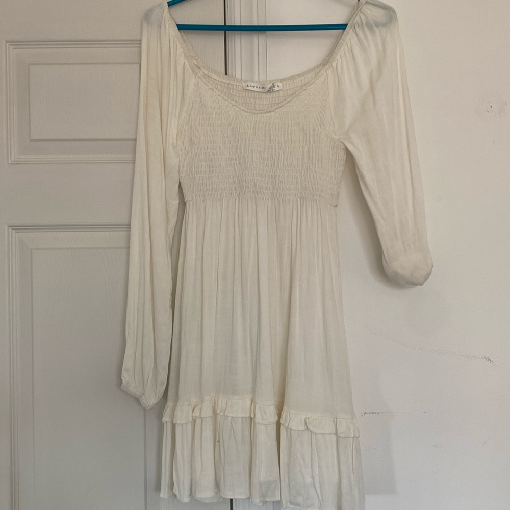 White long sleeve dress
